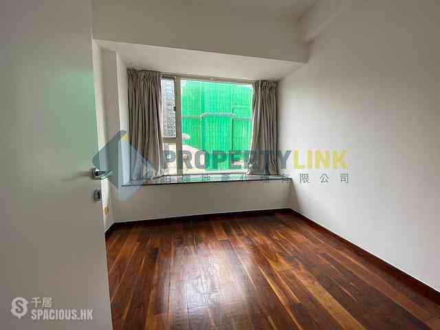 Soho - Centrestage 07