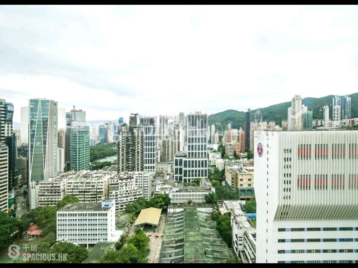 Happy Valley - Caroline Garden 01