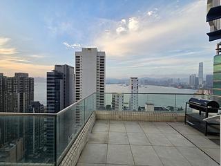Sai Ying Pun - The Met. Sublime 05