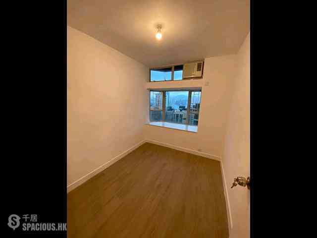 North Point - Island Place Block 1 03
