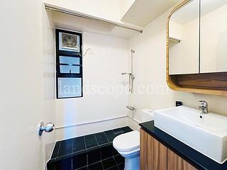 Tai Hang - Ronsdale Garden 08