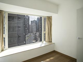 Soho - Centrestage 05