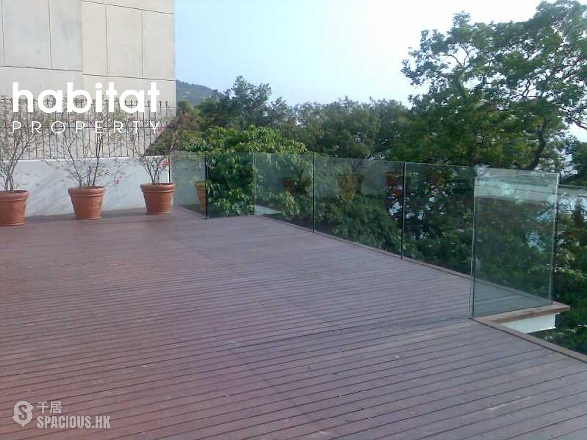 Chung Hom Kok - Horizon Ridge 01