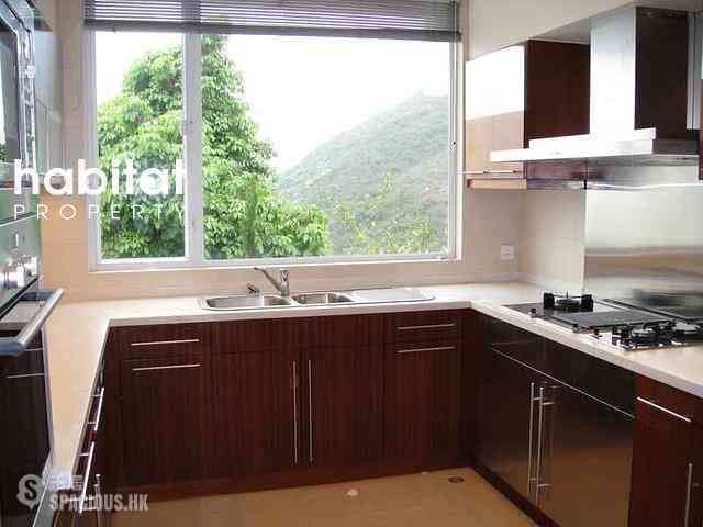 Chung Hom Kok - Horizon Ridge 06