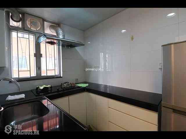 Wan Chai - Man Hee Mansion 06