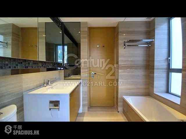 Sai Ying Pun - The Summa Block 2 10