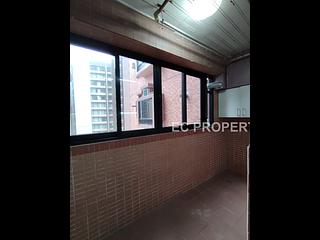 Happy Valley - The Broadville 12
