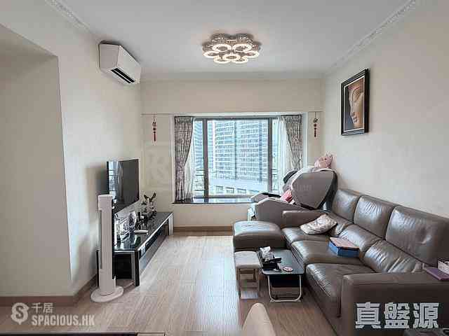 West Kowloon - Sorrento Phase 1 01