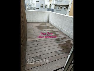 Central - Sunny Building 04