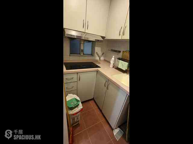 Shau Kei Wan - Aldrich House 10