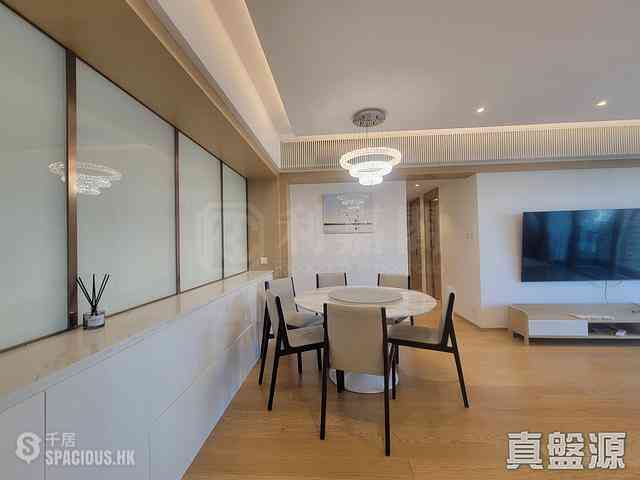West Kowloon - The Harbourside Block 2 01