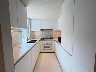 Wan Chai - 33 Kennedy Road 02