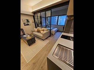 Central - 108-110, Wellington Street 04