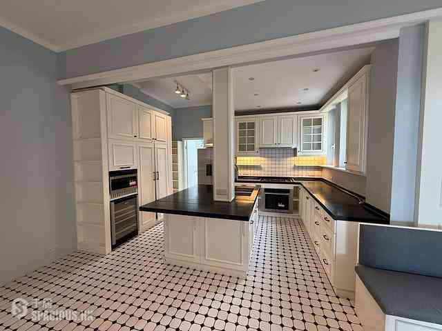 The Peak - La Hacienda Block A 02