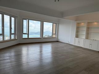 The Peak - La Hacienda Block A 09