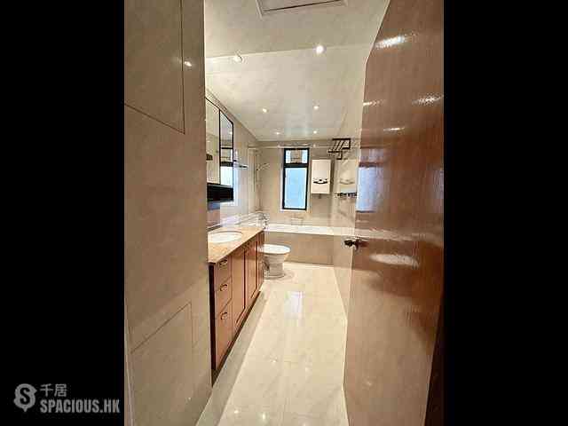 Mid Levels East - 74, Bamboo Grove 12