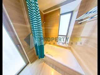 Sai Ying Pun - The Summa 06