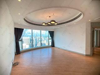 Mid Levels Central - Regence Royale Tower 2 08