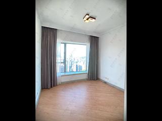 Mid Levels Central - Regence Royale Tower 2 09