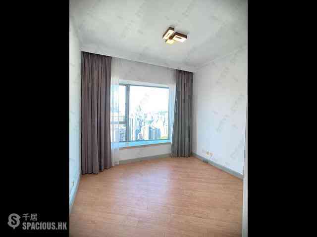 Mid Levels Central - Regence Royale Tower 2 09