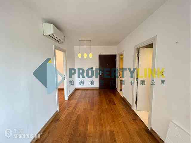Soho - Centrestage 02