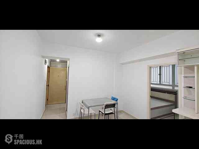 Wan Chai - Kwong Tak Mansion 02