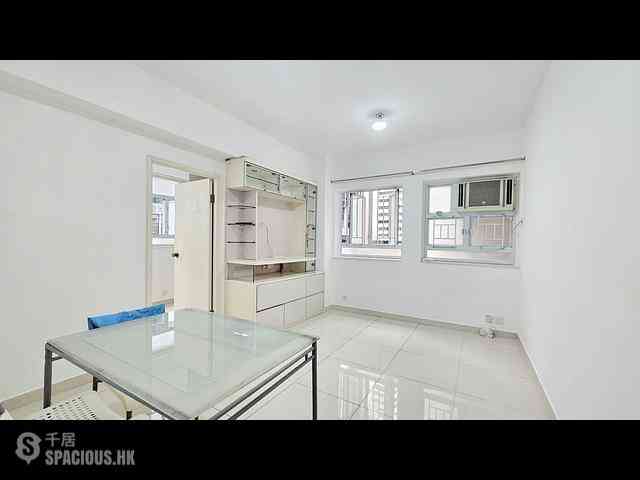 Wan Chai - Kwong Tak Mansion 04