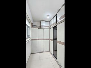 Wan Chai - Kwong Tak Mansion 09