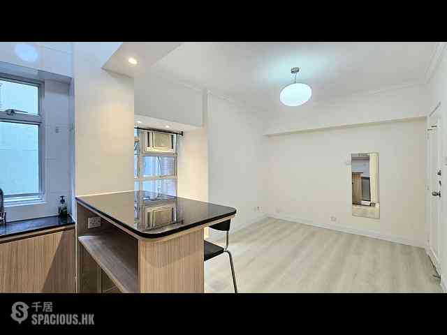 Wan Chai - Manrich Court 01