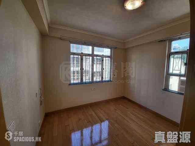 Kowloon City - Mayfair Gardens 01
