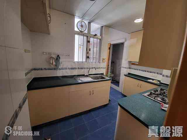Kowloon City - Mayfair Gardens 06