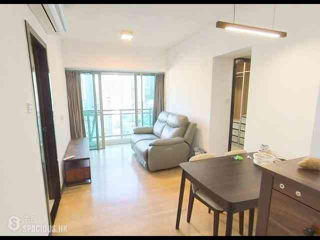Sai Ying Pun - Centre Place 02