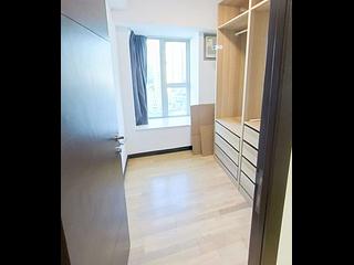 Sai Ying Pun - Centre Place 09