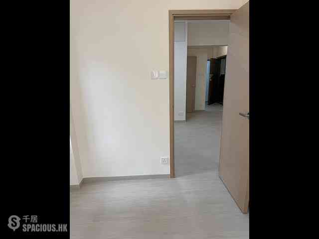 Wan Chai - Ying King Building (Mansion) 06