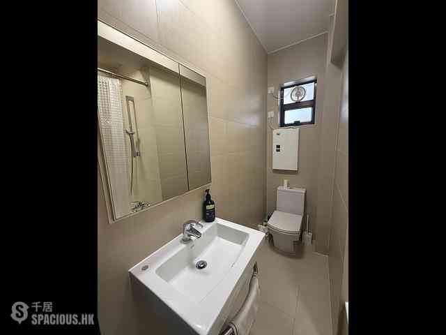 Leighton Hill - Starlight House 06