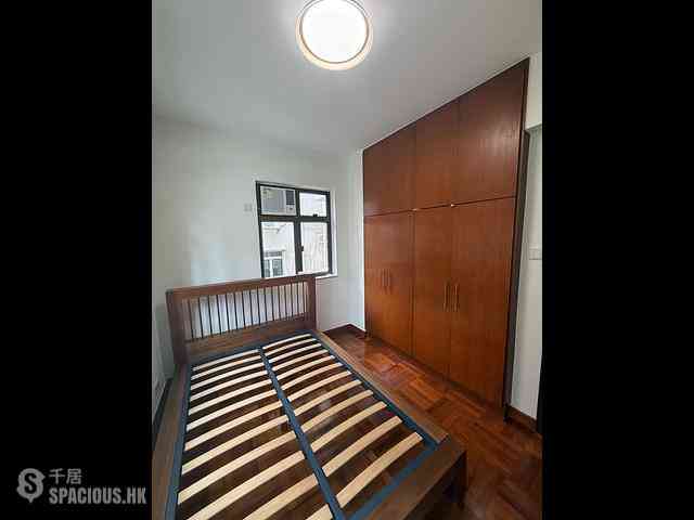 Leighton Hill - Starlight House 12