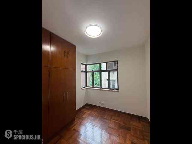 Leighton Hill - Starlight House 13