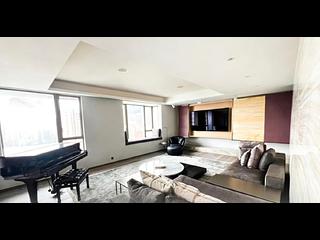 Mid Levels Central - Regal Crest 06