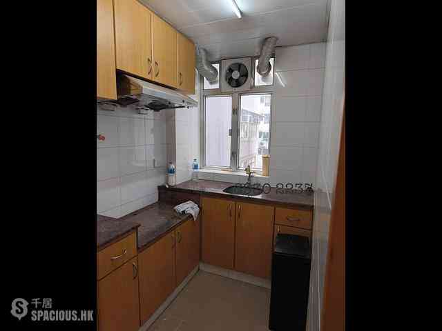 Sheung Wan - HANG LOK BUILDING 06