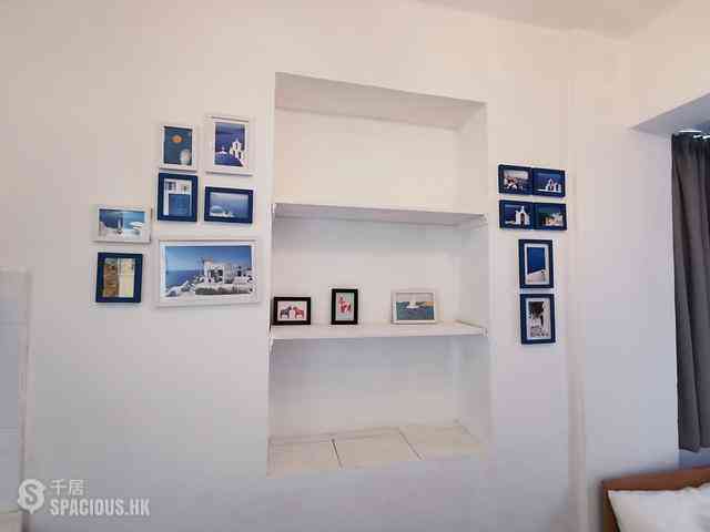 Sai Ying Pun - 114-116, First Street 05