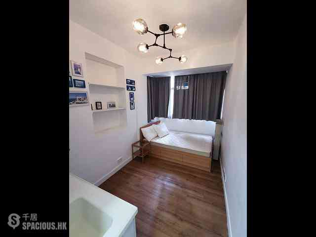 Sai Ying Pun - 114-116, First Street 06