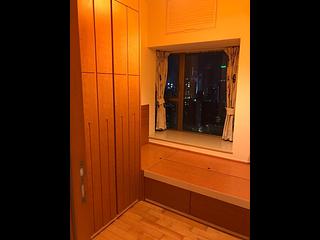 Wan Chai - The Zenith Phase 1 Block 2 06