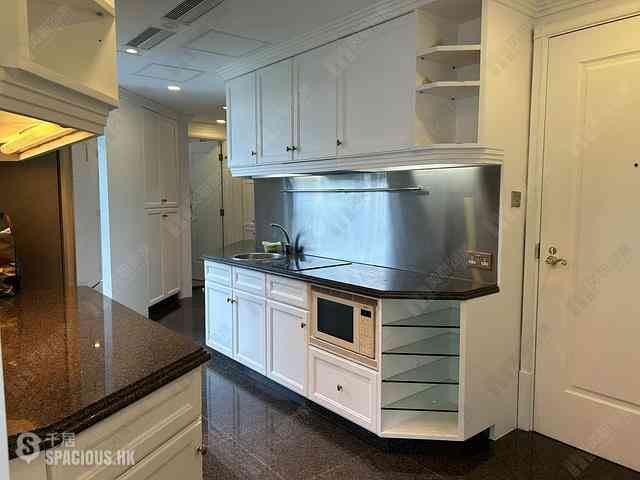 Mid Levels Central - Regence Royale 03