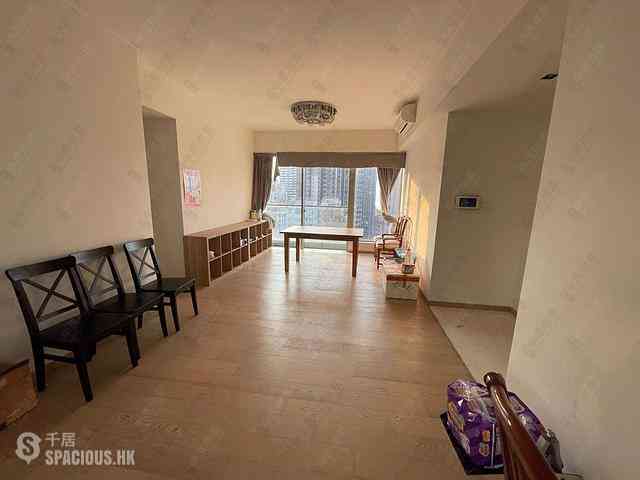 Sai Ying Pun - The Summa Block 1 05