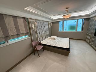 Mid Levels West - Hong Kong Garden 10