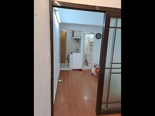 Mong Kok - Pak Cheung Building 02