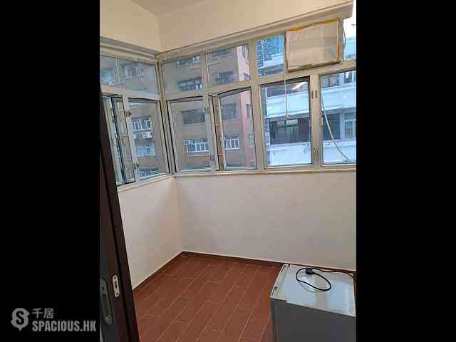 Mong Kok - Pak Cheung Building 04