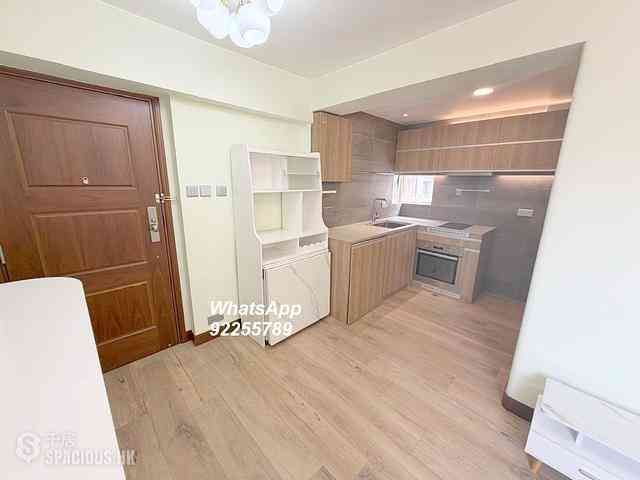 Sai Ying Pun - Cheong King Court 02