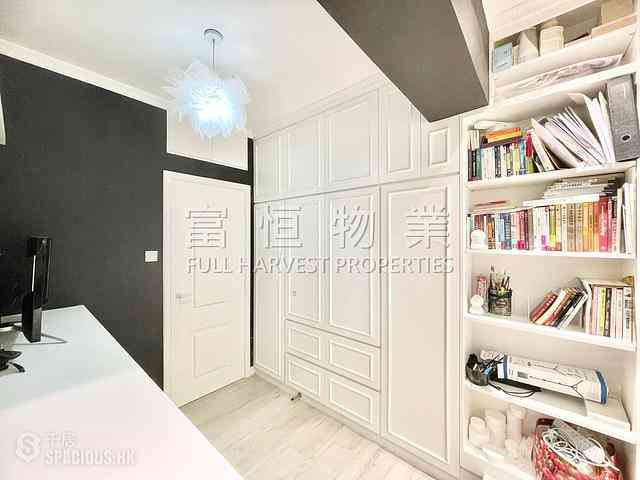 Happy Valley - Chun Hing Mansion 06