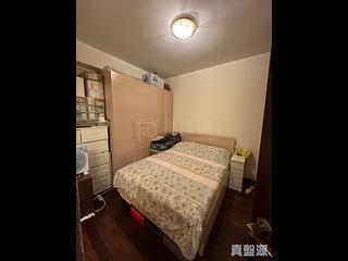 Tai Hang - Ronsdale Garden 08
